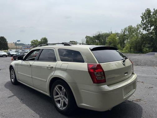 2005 Dodge Magnum RT