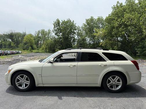 2005 Dodge Magnum RT