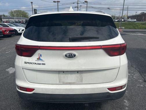 Clear White 2017 Kia Sportage LX