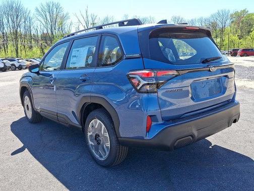 2025 Subaru Forester Base