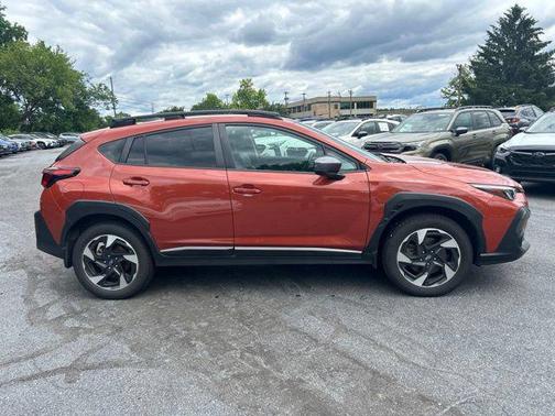 Sun Blaze Pearl 2024 Subaru Crosstrek Limited
