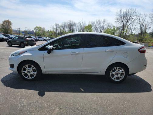 2015 Ford Fiesta SE