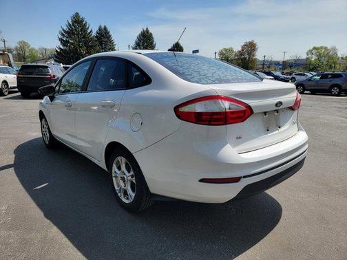2015 Ford Fiesta SE