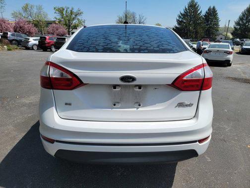 2015 Ford Fiesta SE