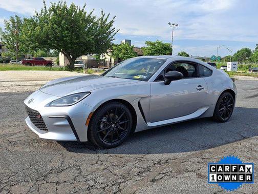 2024 Toyota GR86 Premium