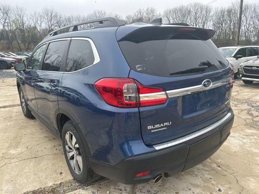 Abyss Blue Pearl 2022 Subaru Ascent Premium 8-Passenger