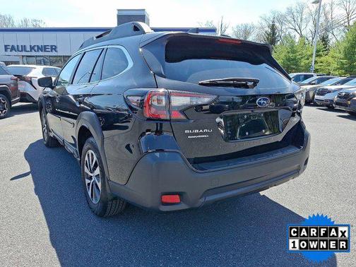 Crystal Black Silica 2025 Subaru Outback Premium