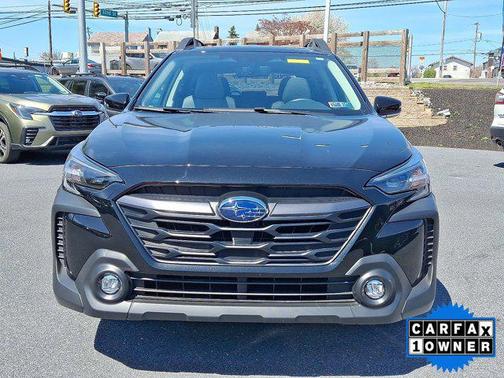 Crystal Black Silica 2025 Subaru Outback Premium