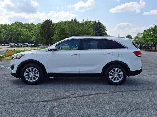 2018 Kia Sorento LX