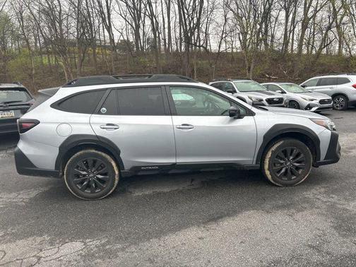 Ice Silver Metallic 2024 Subaru Outback Onyx Edition