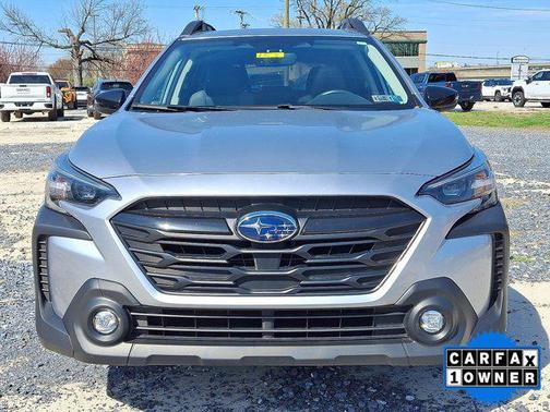 Ice Silver Metallic 2024 Subaru Outback Onyx Edition