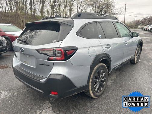 Ice Silver Metallic 2024 Subaru Outback Onyx Edition
