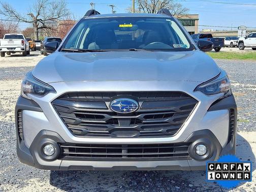 Ice Silver Metallic 2024 Subaru Outback Onyx Edition