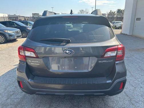 Magnetite Gray Metallic 2018 Subaru Outback 2.5i Premium
