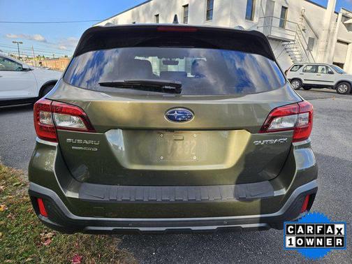 2018 Subaru Outback 2.5i Touring