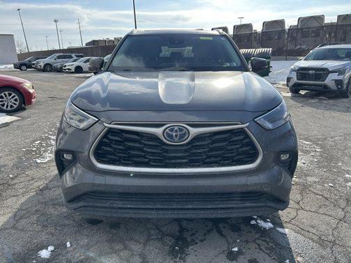 2023 Toyota Highlander Hybrid XLE