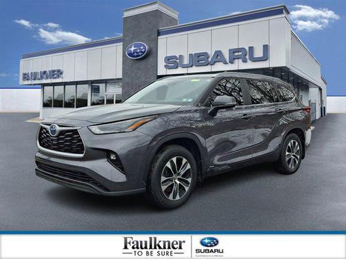 2023 Toyota Highlander Hybrid XLE