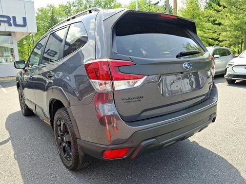 Magnetite Gray Metallic 2024 Subaru Forester Wilderness