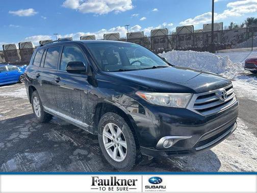 2013 Toyota Highlander SE