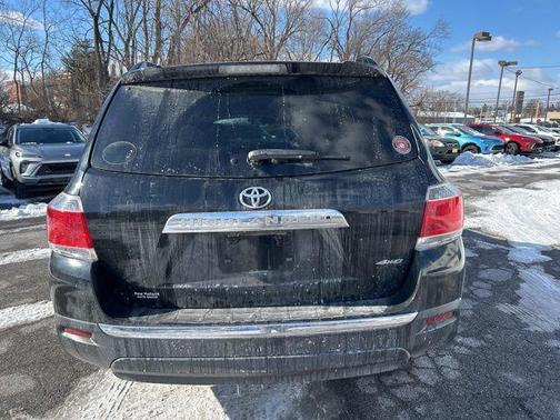 2013 Toyota Highlander SE