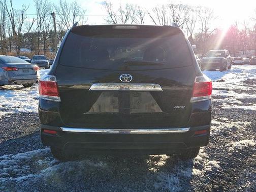 2013 Toyota Highlander SE