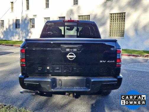 2024 Nissan Frontier SV