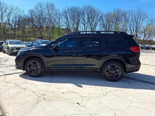 Crystal Black Pearl 2024 Subaru Ascent Onyx Edition 7-Passenger