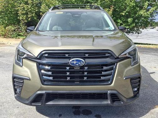 Autumn Green Metallic 2023 Subaru Ascent Onyx Edition 7-Passenger