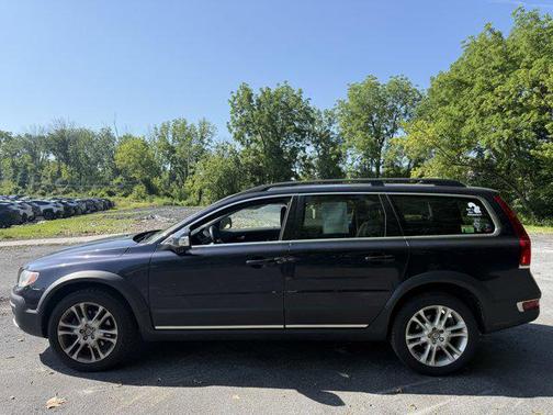 2016 Volvo XC70 T5 Platinum