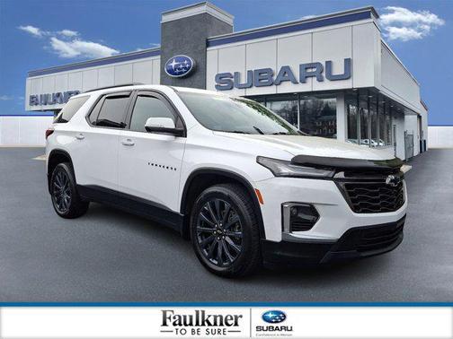 Summit White 2023 Chevrolet Traverse RS