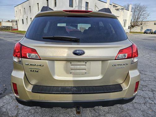 2010 Subaru Outback 2.5 i Premium