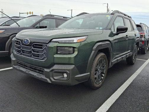 Deep Emerald Green Pearl 2026 Subaru Outback Limited XT