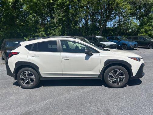 Crystal White Pearl 2024 Subaru Crosstrek Premium