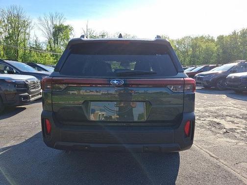 Deep Emerald 2026 Subaru Outback Premium