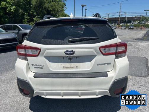 Crystal White Pearl 2018 Subaru Crosstrek 2.0i Premium