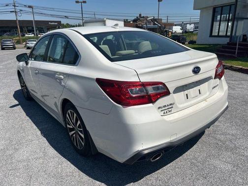 Crystal White Pearl 2018 Subaru Legacy Premium