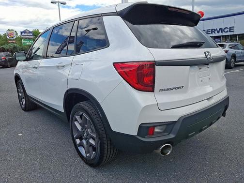 Platinum White Pearl 2023 Honda Passport AWD EX-L