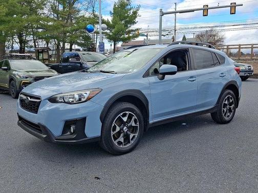 Cool Gray Khaki 2018 Subaru Crosstrek 2.0i Premium