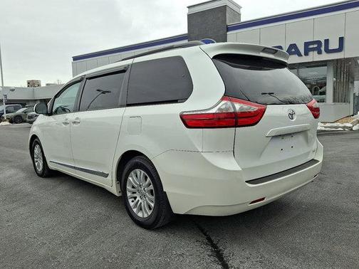 2015 Toyota Sienna XLE