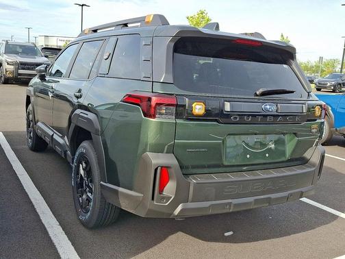 Deep Emerald Green Pearl 2026 Subaru Outback Wilderness