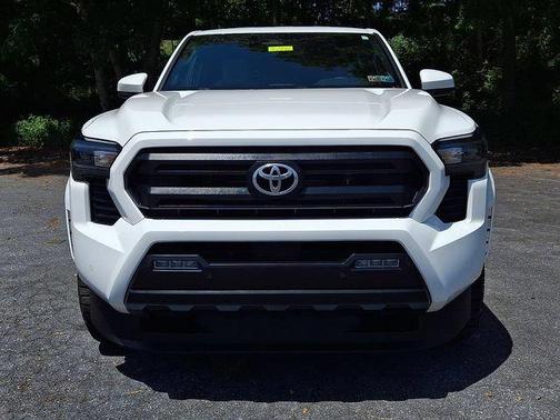 Ice Cap 2024 Toyota Tacoma SR5