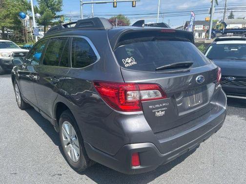 Magnetite Gray Metallic 2019 Subaru Outback 2.5i Premium