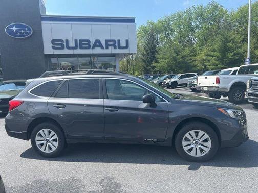 Magnetite Gray Metallic 2019 Subaru Outback 2.5i Premium