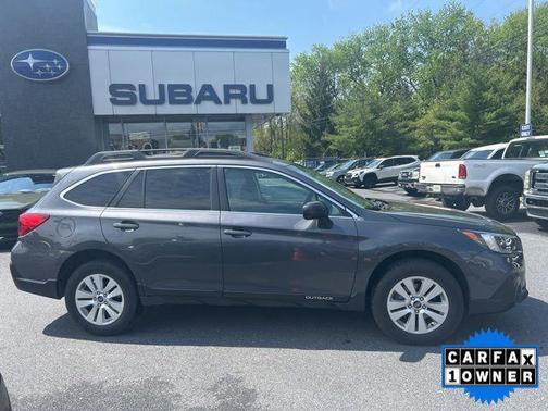 Magnetite Gray Metallic 2019 Subaru Outback 2.5i Premium