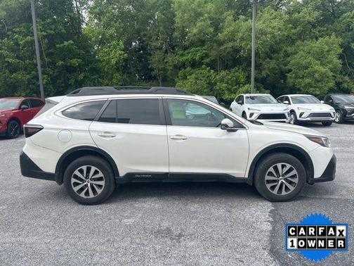 Crystal White Pearl 2021 Subaru Outback Premium