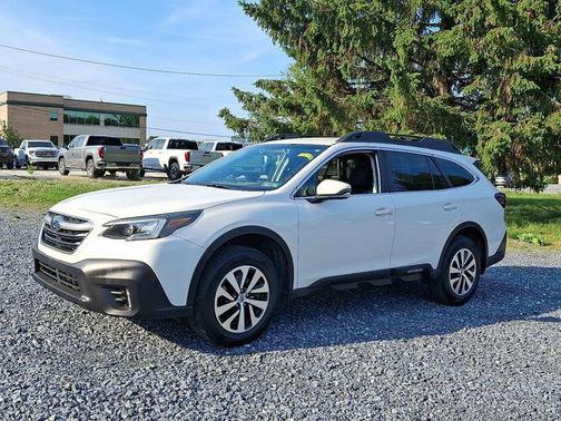 Crystal White Pearl 2021 Subaru Outback Premium