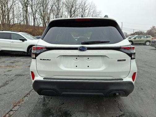 2025 Subaru Forester Hybrid Premium