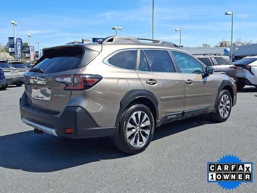 Brilliant Bronze Metallic 2023 Subaru Outback Limited