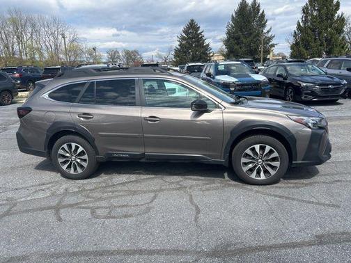 Brilliant Bronze Metallic 2023 Subaru Outback Limited