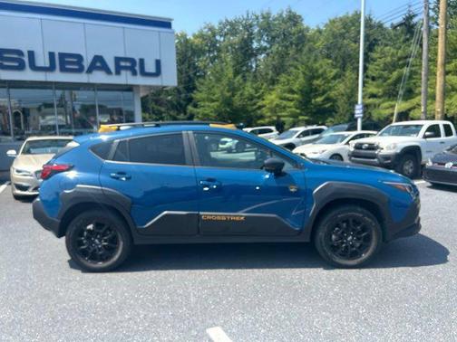 Geyser Blue Pearl 2024 Subaru Crosstrek Wilderness